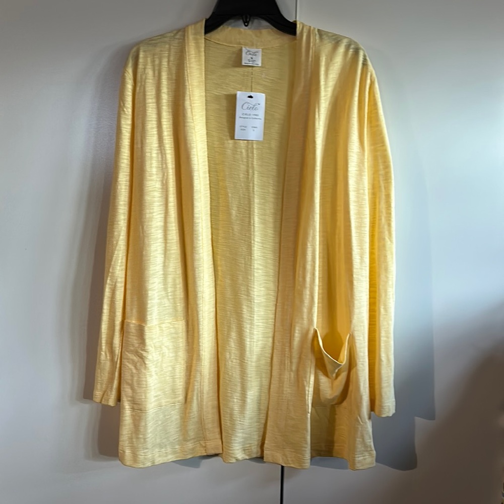{NWT} CIELO light yellow open cardigan with pockets